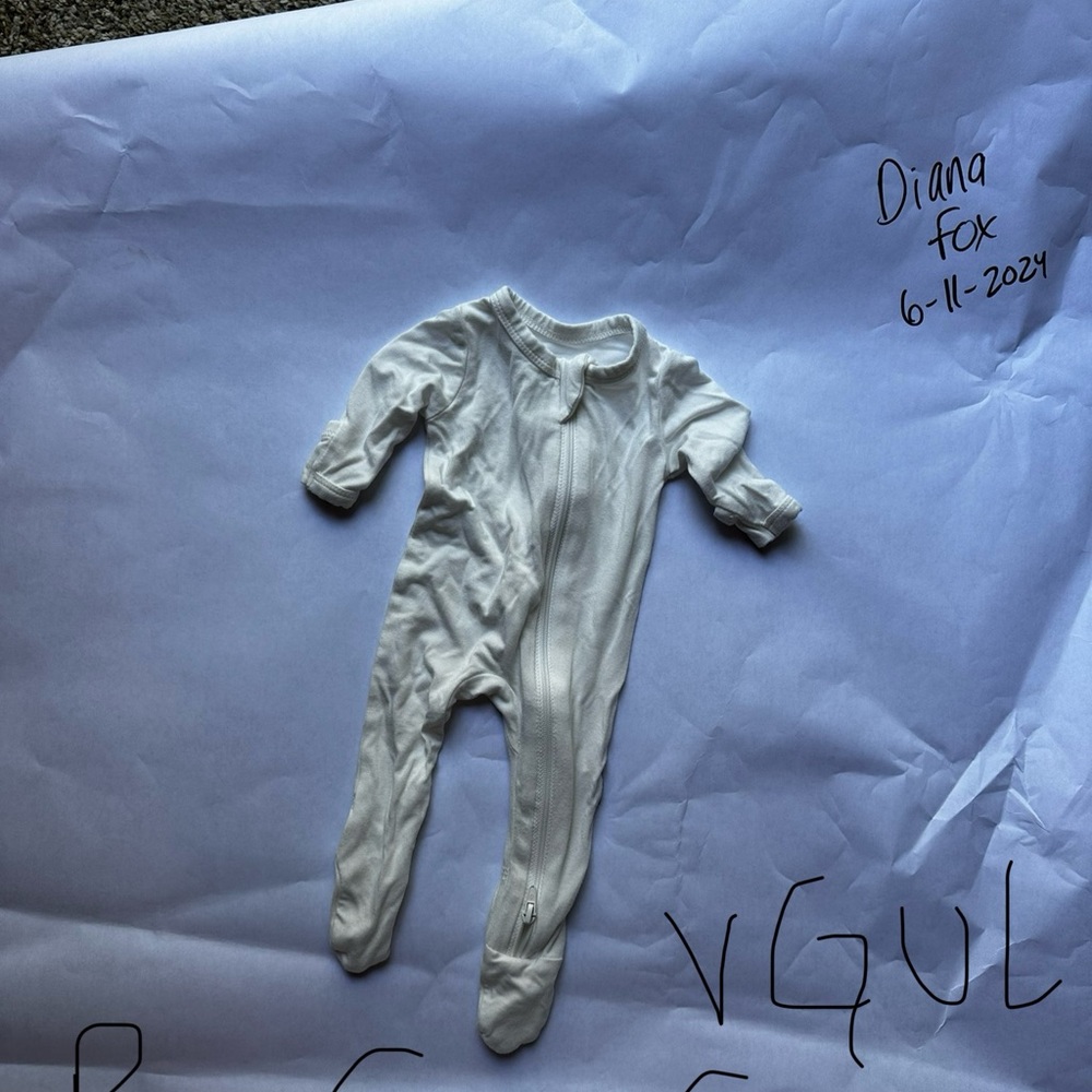 Kyte baby zippered footie, preemie, cloud, VGUC